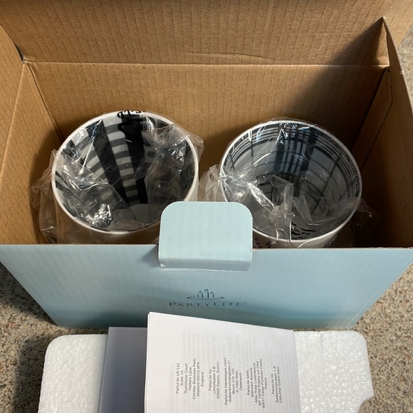 Partylite Family Ties (Cow & Rooster) Votive Holders Duo - Picture 9 of 16